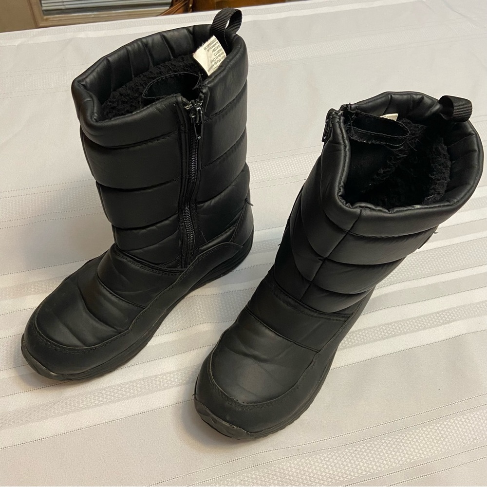 MAGELLAN OUTDOORS Unisex Womens/ Mens Insulated Snow Boots EUC W size 7
